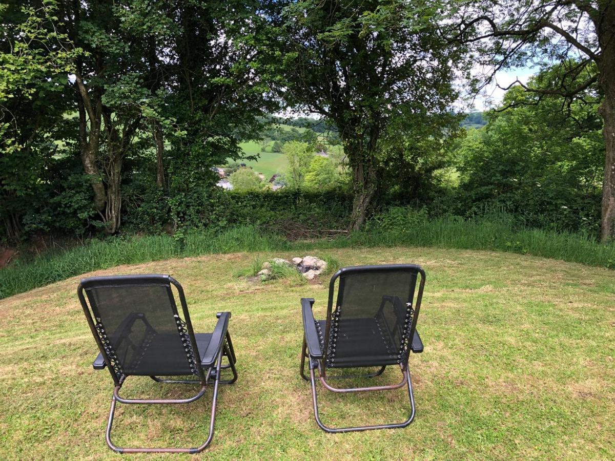 The Shepherds Hut At The Shippen, Tiphayes Honiton Exteriér fotografie
